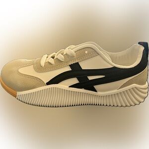 New De Florance Sneakers - NEW W/ TAGS